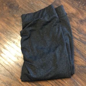 Grey booty crunch leggings